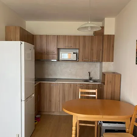 아파트 изгрев-бяла *