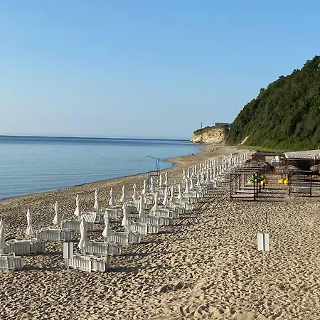 דירה изгрев-бяла *